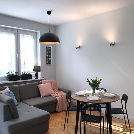 Klimatyczny Apartament Pod Ratuszem -Ul. Slaska 2 Częstochowa Exterior foto